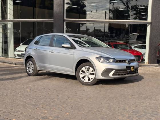 VOLKSWAGEN POLO 1.0 MPI MANUAL VOLKSWAGEN POLO 1.0 MPI MANUAL